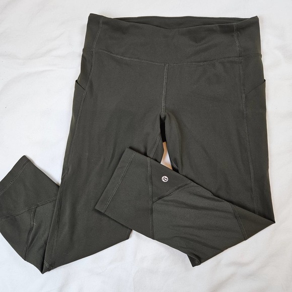 Lululemon Pace Rival‎ Crop *Full-On Luxtreme 22"
Dark Olive, sz 8 - Picture 3 of 5